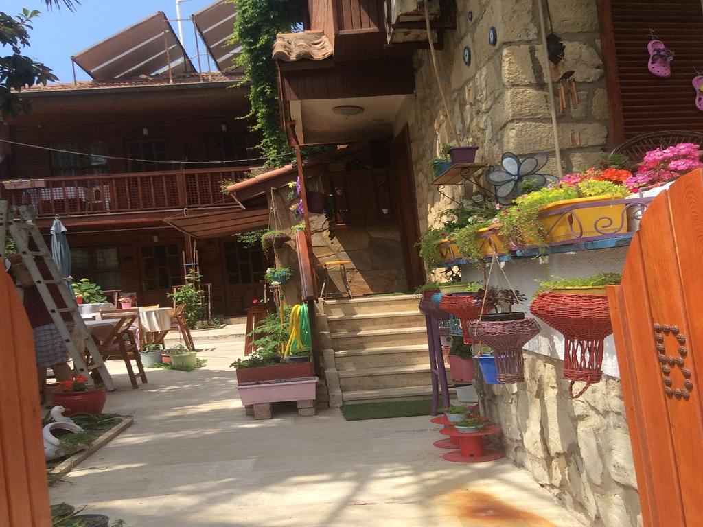Belen Hotel Side Exterior photo